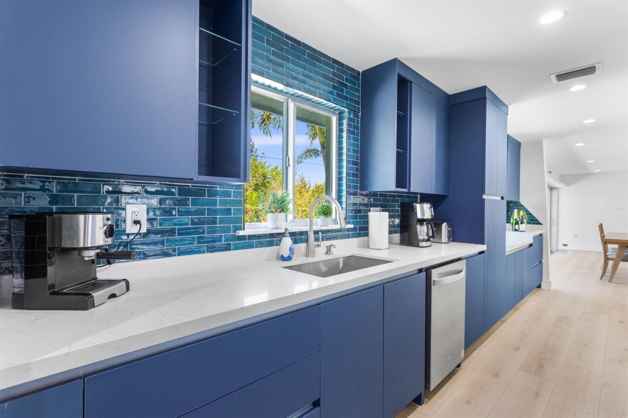 240 Southwinds Dr, Sanibel, FL 33957 Photo