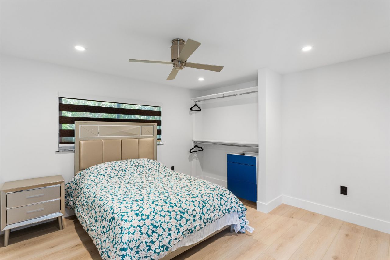 240 Southwinds Dr, Sanibel, FL 33957 Photo