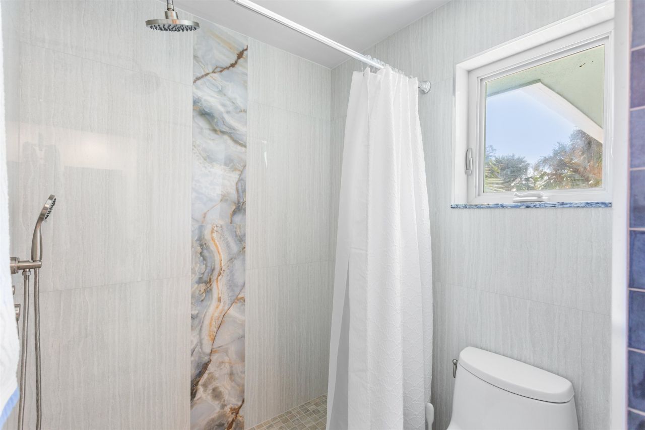 240 Southwinds Dr, Sanibel, FL 33957 Photo