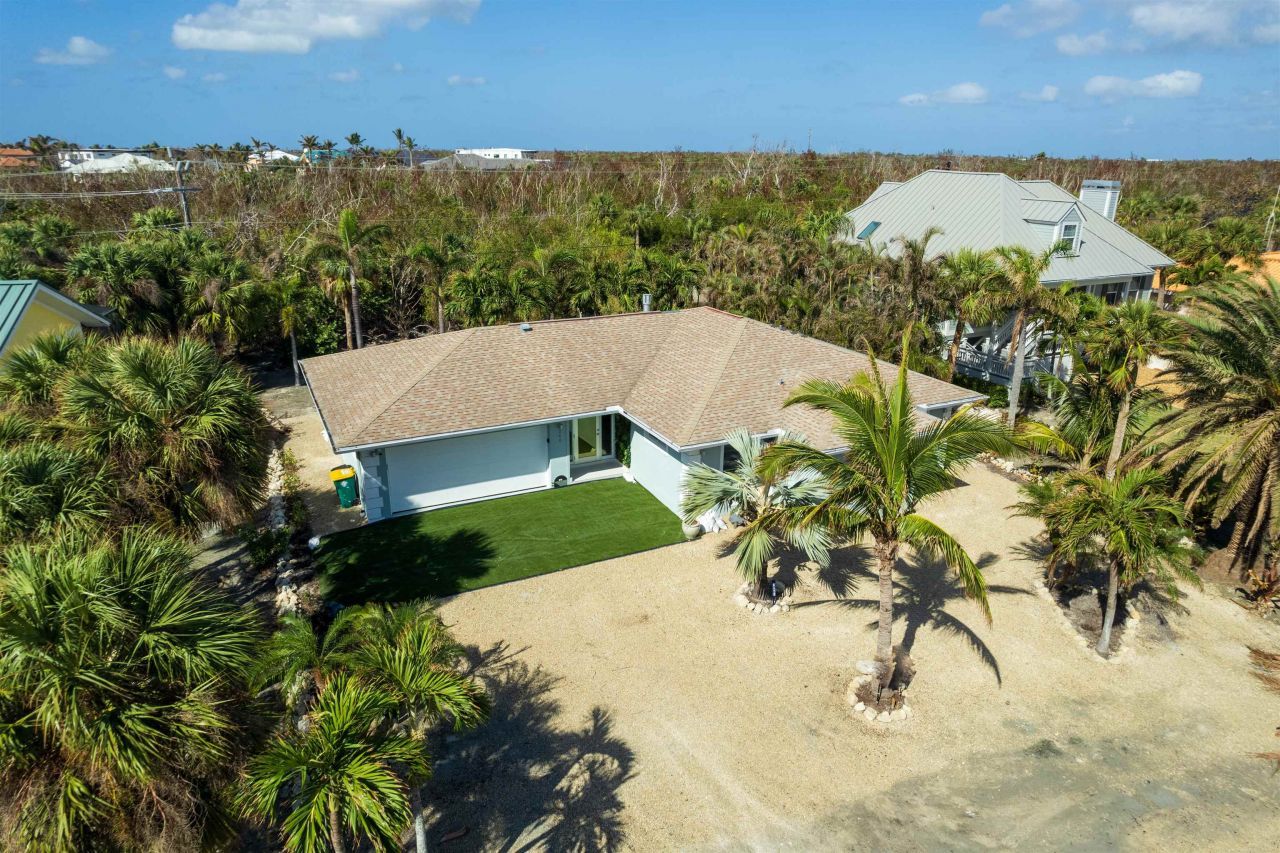 240 Southwinds Dr, Sanibel, FL 33957 Photo