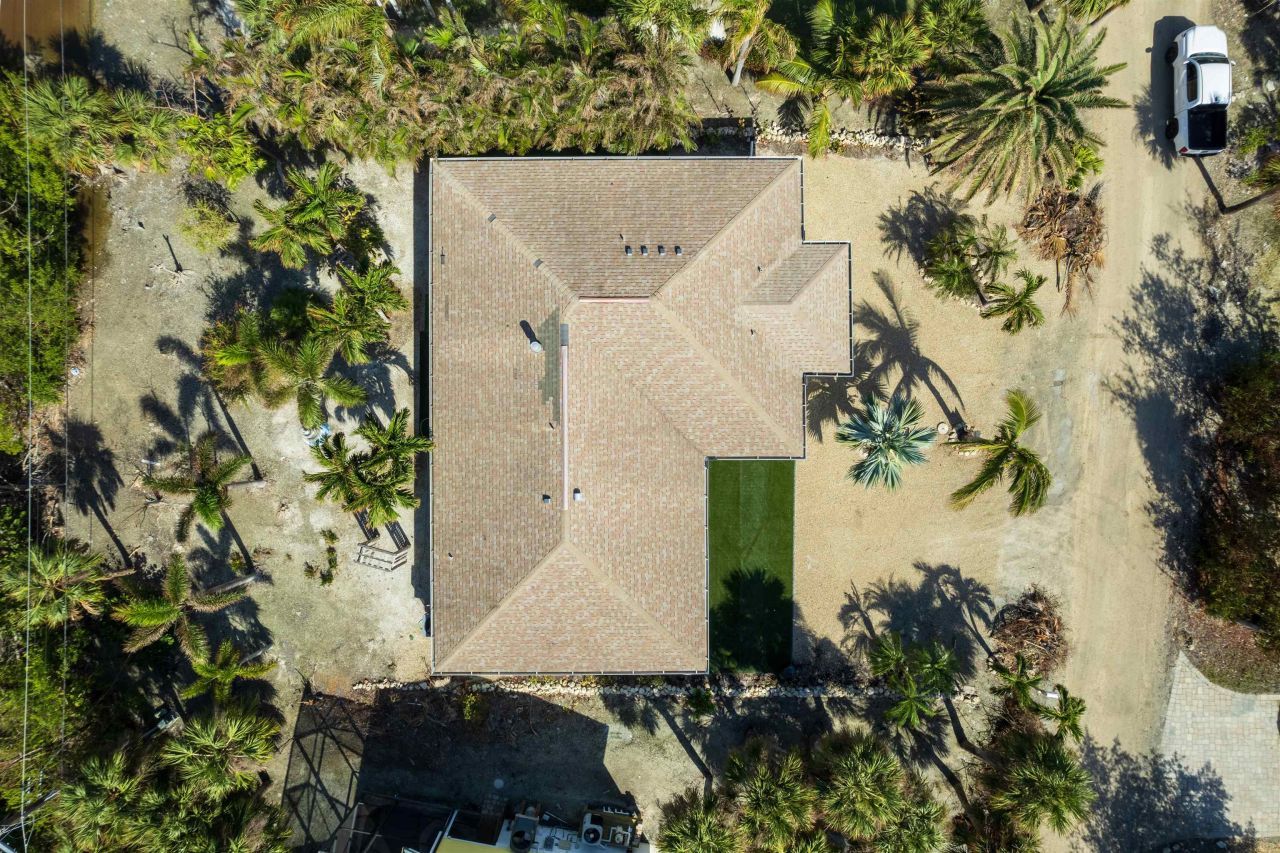 240 Southwinds Dr, Sanibel, FL 33957 Photo