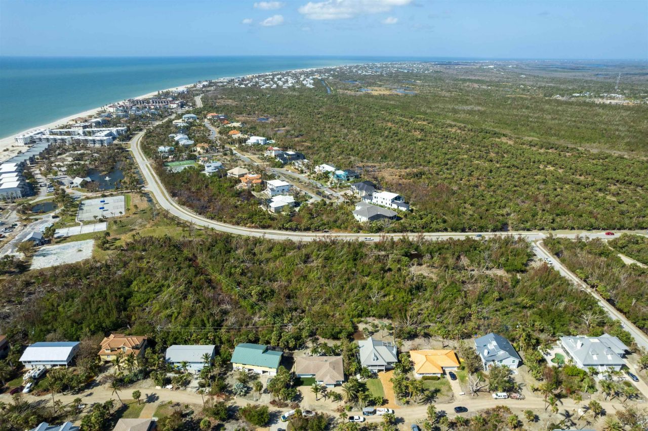 240 Southwinds Dr, Sanibel, FL 33957 Photo