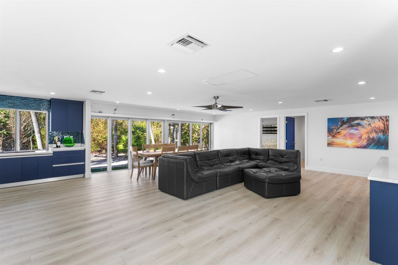 240 Southwinds Dr, Sanibel, FL 33957 Photo