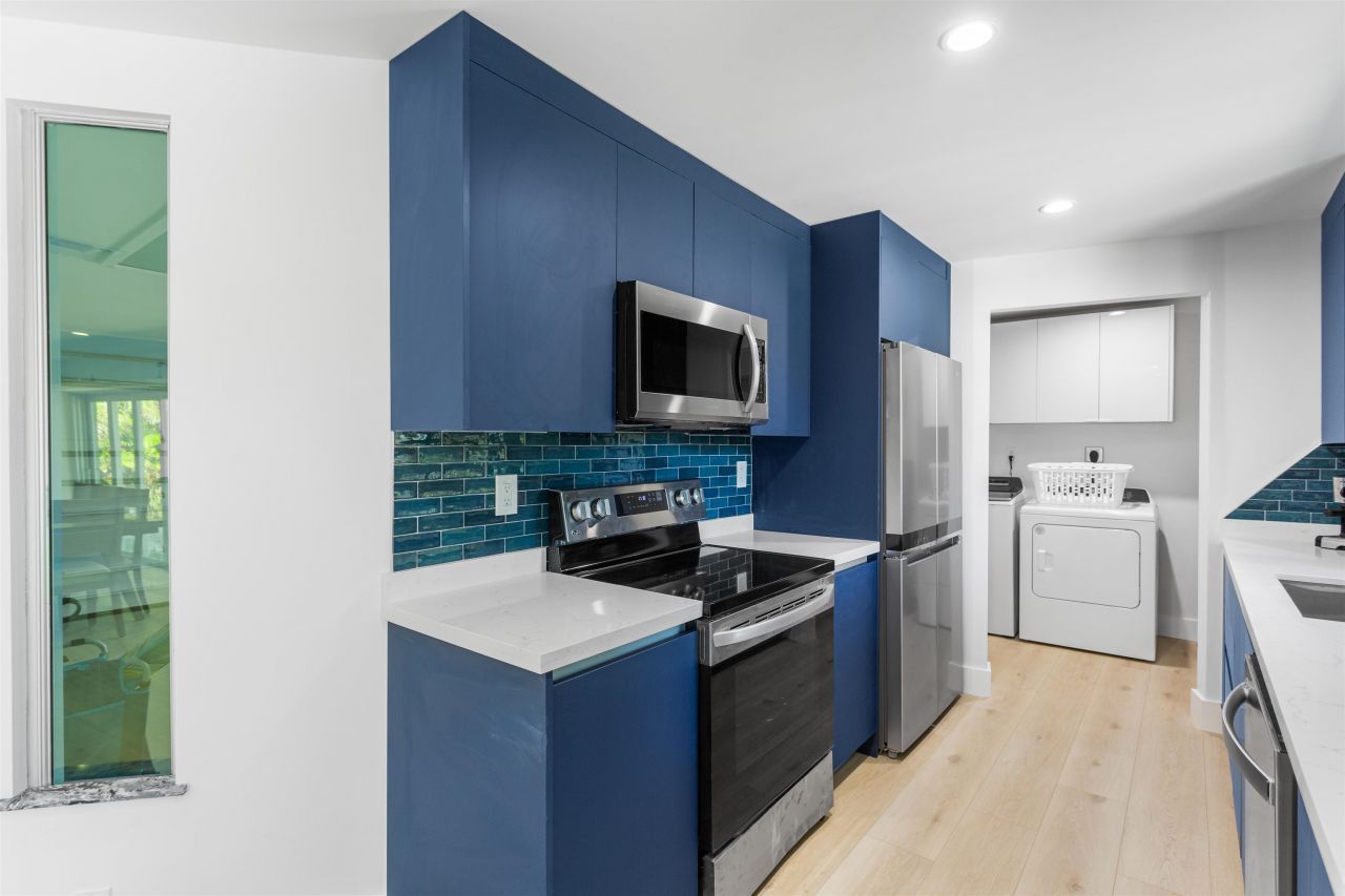 240 Southwinds Dr, Sanibel, FL 33957 Photo