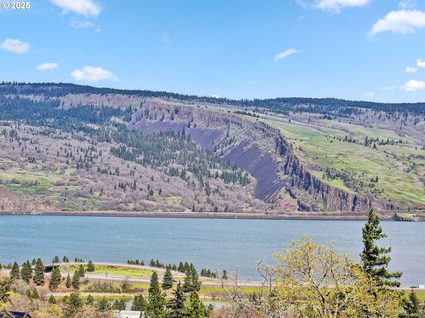 Asher Street, Unit 37, Mosier, OR 97040