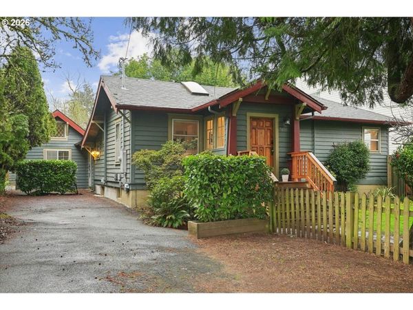 7404 SW 53RD AVE, Portland, OR 97219