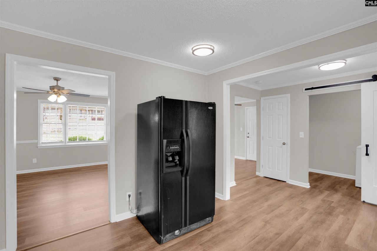 1005 Dogwood Avenue  Photo 6