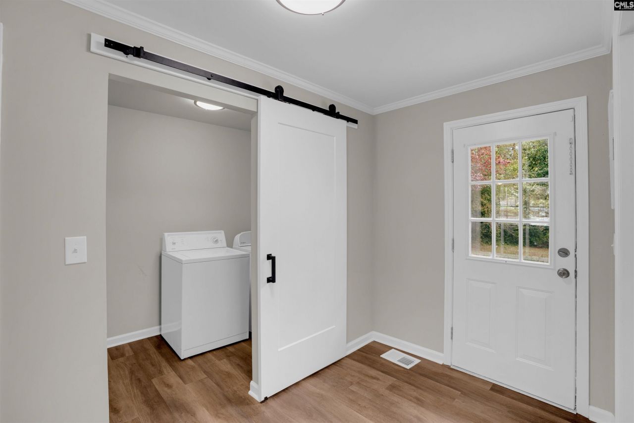 1005 Dogwood Avenue  Photo 7