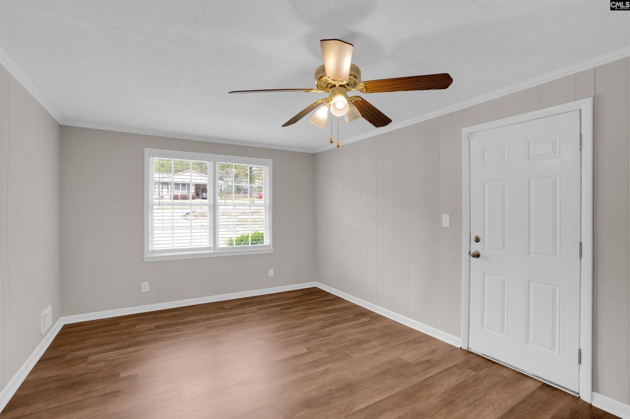 1005 Dogwood Avenue  Photo 8