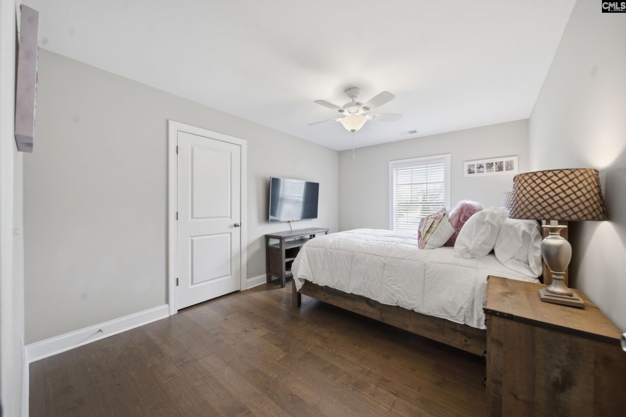 105 Shimano Court Photo 16