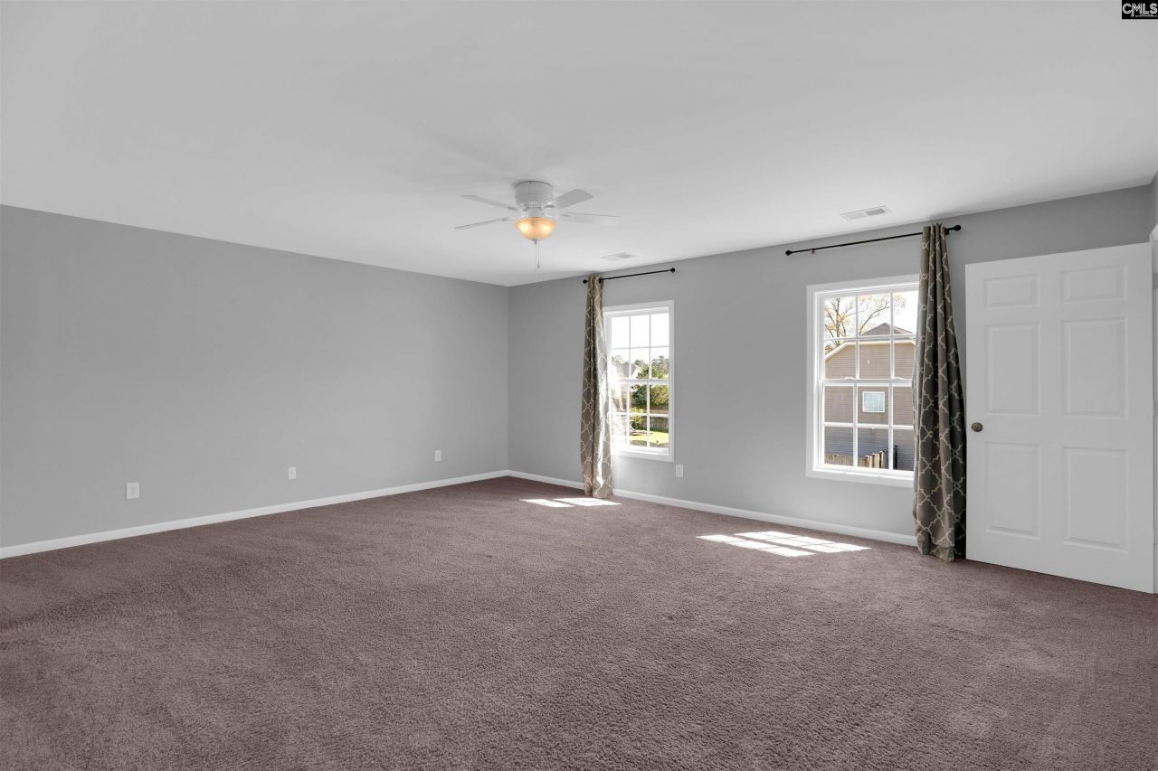 740 Applegate Ln Photo 13