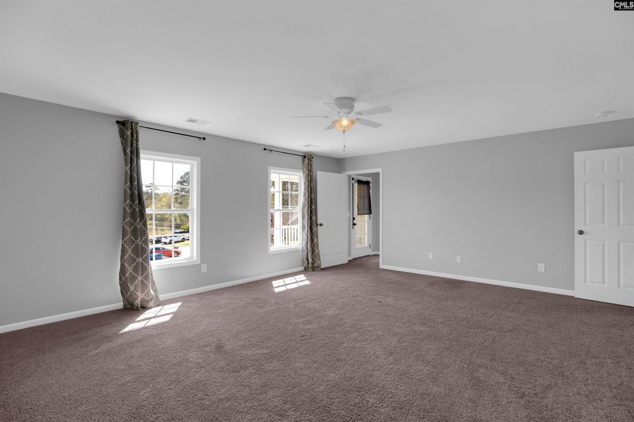 740 Applegate Ln Photo 14