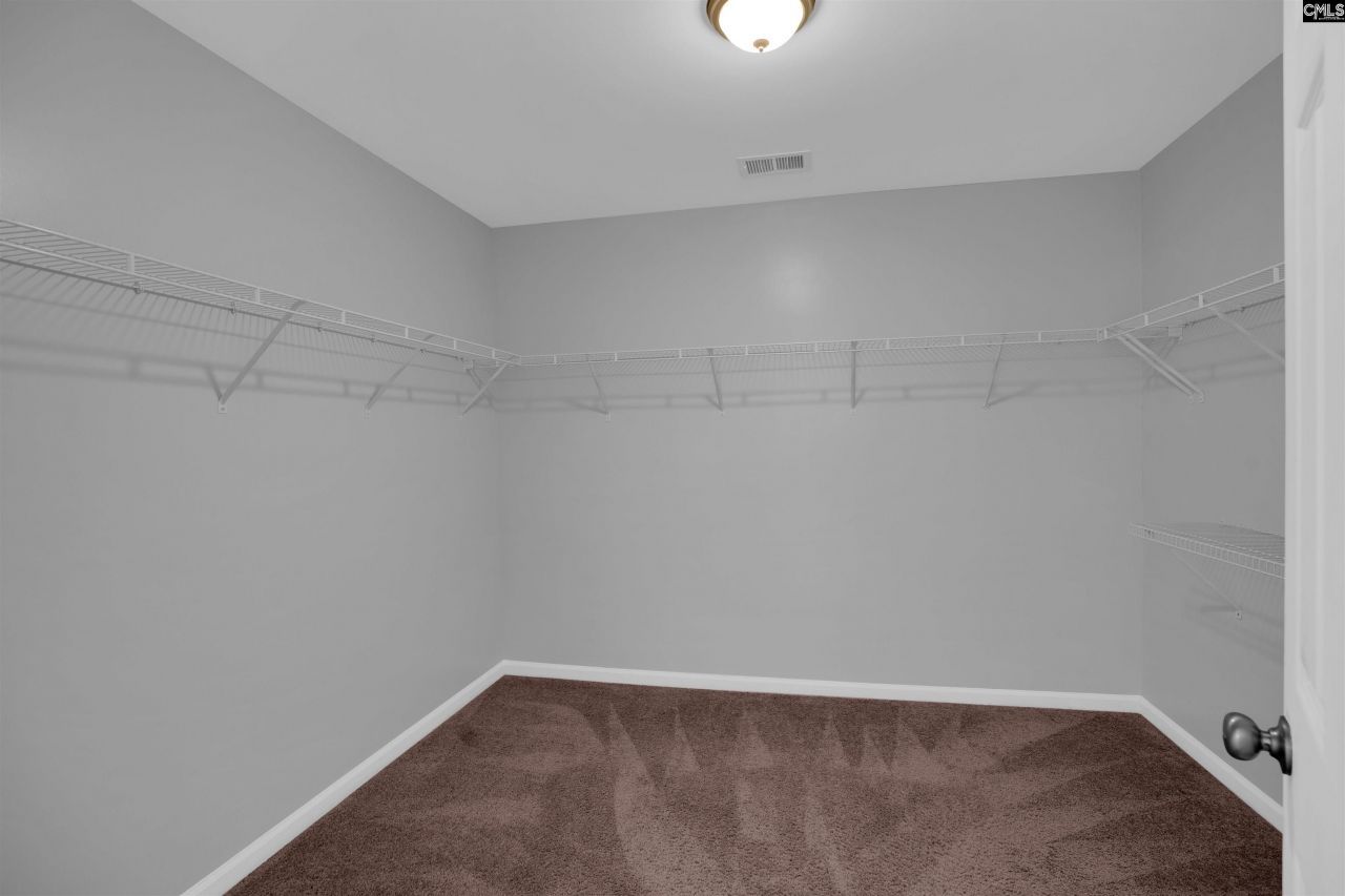 740 Applegate Ln Photo 16