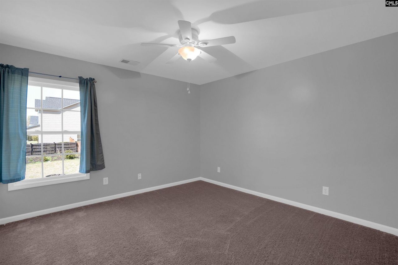 740 Applegate Ln Photo 23