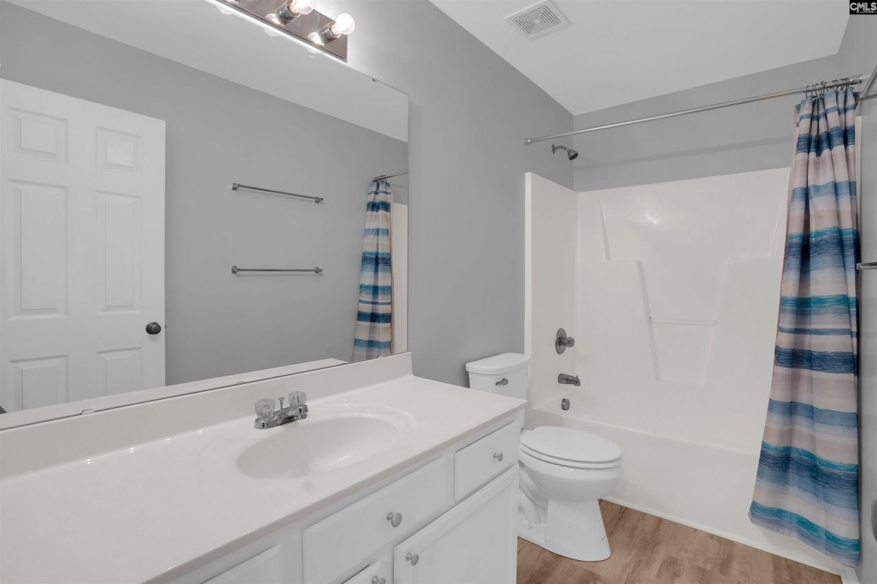 740 Applegate Ln Photo 27