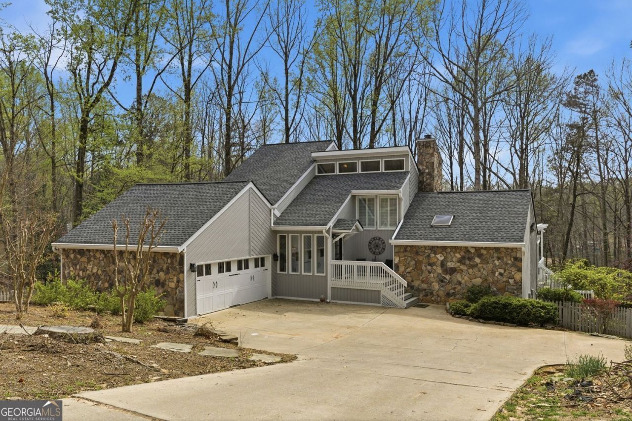 6421 Arbor Wood Drive Flowery Branch, GA 30542