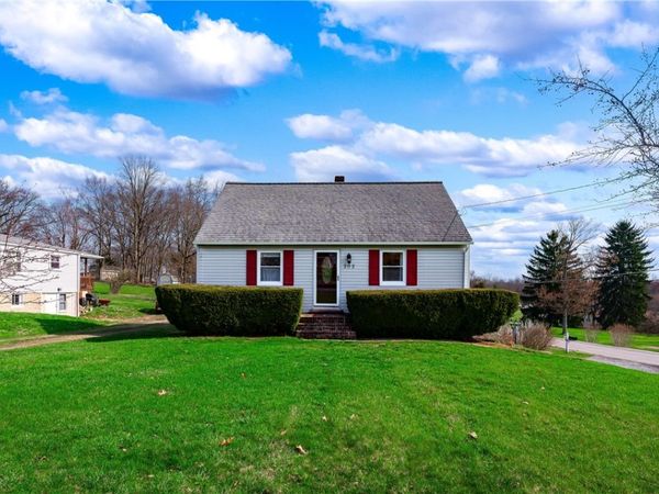 202 Rural Dr, Butler, PA 16001