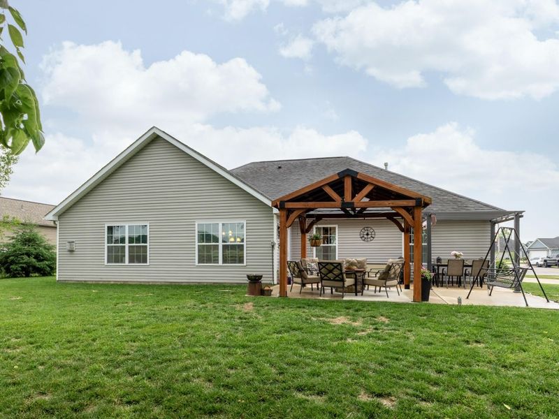 725 Loxley Lane, Troy, OH 45373 Photo 15