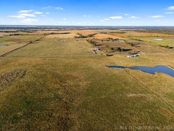 4 E 330 Road , Big Cabin, OK 74332