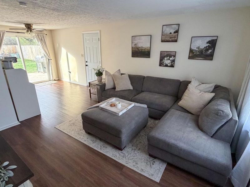 1532 Willow View Drive, Grove City, OH 43123 Photo 4