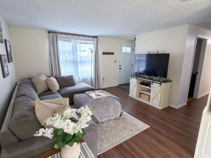 1532 Willow View Drive, Grove City, OH 43123 Photo 6