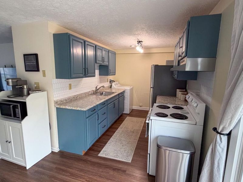 1532 Willow View Drive, Grove City, OH 43123 Photo 9