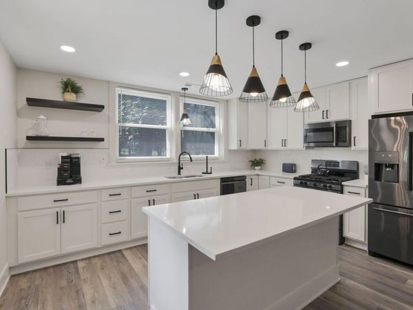 6084 Mink Street SW, Pataskala, OH 43062