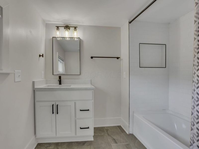 6084 Mink Street SW, Pataskala, OH 43062 Photo 20