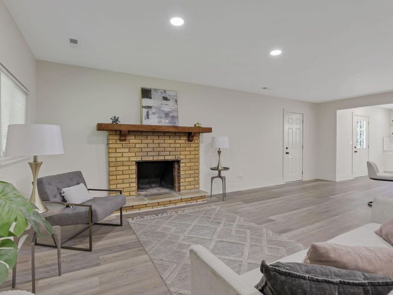 6084 Mink Street SW, Pataskala, OH 43062 Photo 5