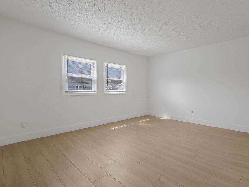 1272 E 15th Avenue, Columbus, OH 43211 Photo 10