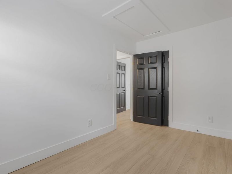 1272 E 15th Avenue, Columbus, OH 43211 Photo 13