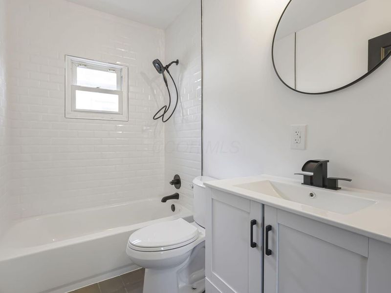 1272 E 15th Avenue, Columbus, OH 43211 Photo 5