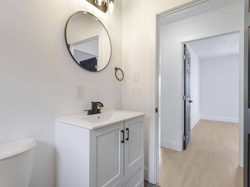 1272 E 15th Avenue, Columbus, OH 43211 Photo 6