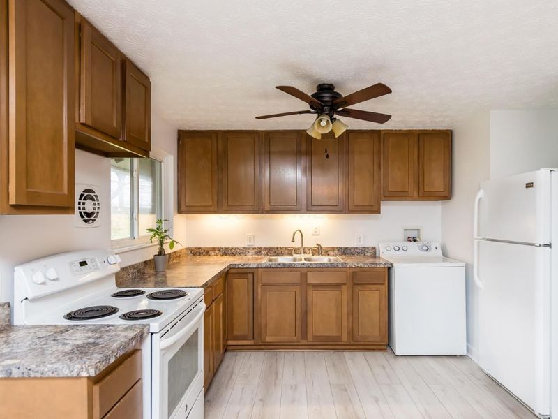 1449 Golding Drive, Reynoldsburg, OH 43068 Photo 13