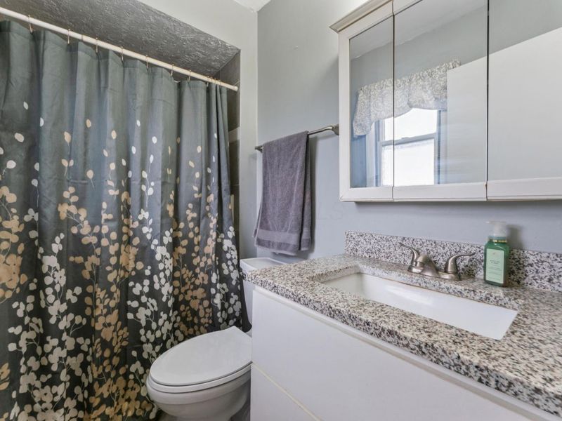 1381 Brentfield Place , Columbus, OH 43228 Photo 23