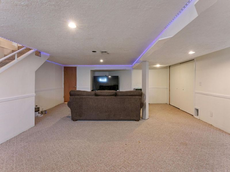 1381 Brentfield Place , Columbus, OH 43228 Photo 32