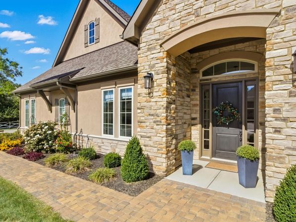 3327 Wolf Ridge Drive , Dublin, OH 43017