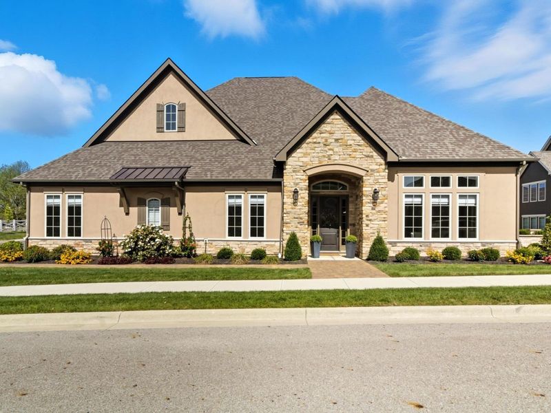 3327 Wolf Ridge Drive , Dublin, OH 43017 Photo 2