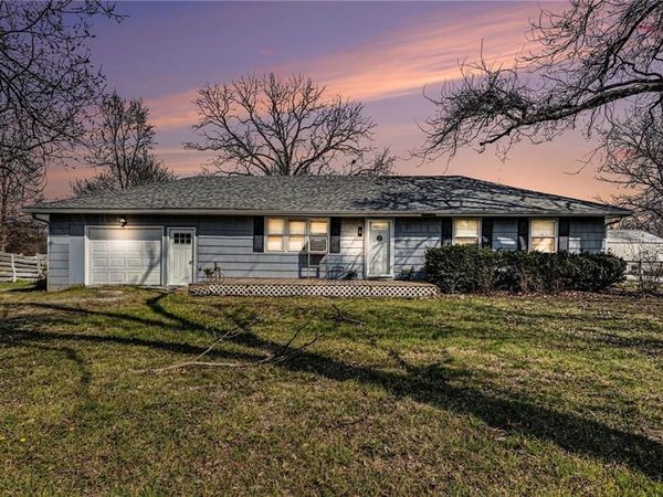 529 N 5th Street, Lacygne, KS 66040