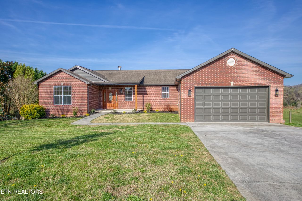 2859 Luther Catlett Circle, Sevierville, TN 37876 Main Photo