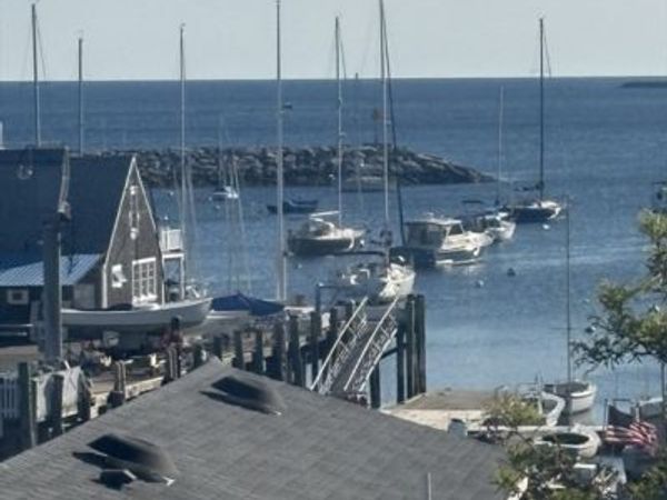 2 Mount Pleasant St, Unit 3, Rockport, MA 01966
