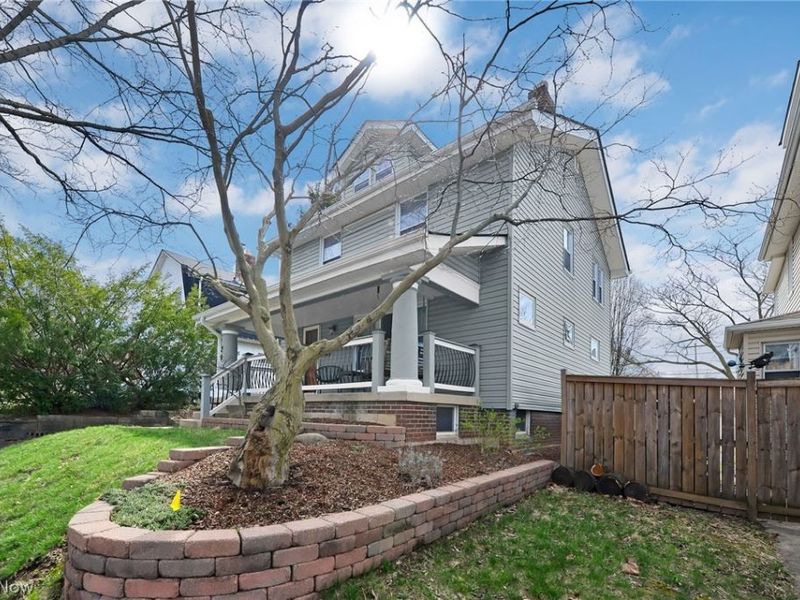 29 Crestview Road, Columbus, OH 43202 Photo 2