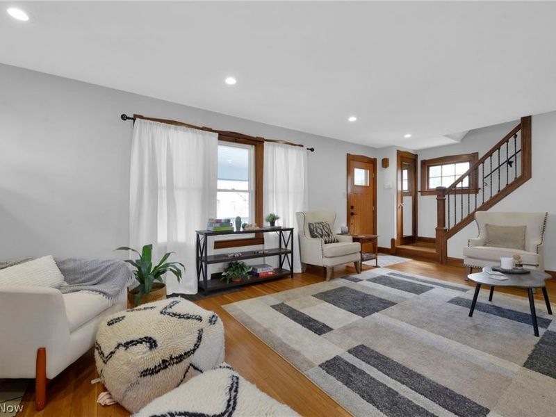 29 Crestview Road, Columbus, OH 43202 Photo 7