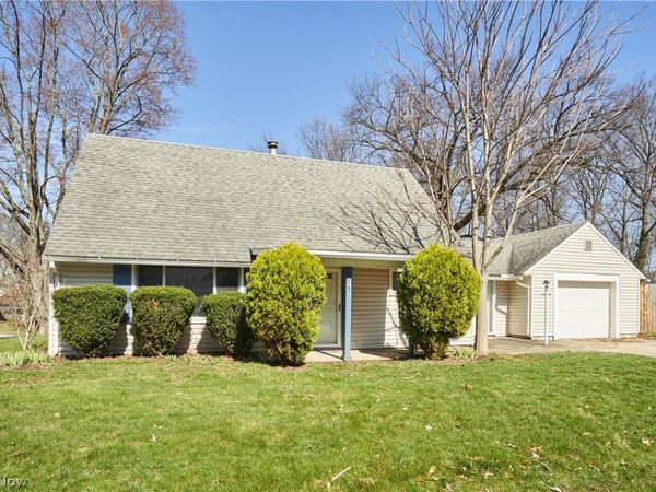 1011 Cooper Drive, Cuyahoga Falls, OH 44221