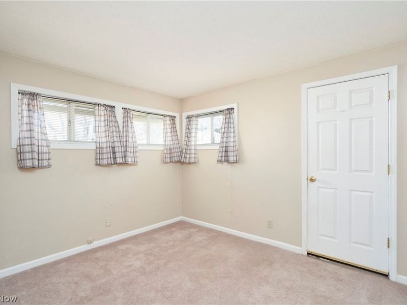 1011 Cooper Drive, Cuyahoga Falls, OH 44221 Photo 10