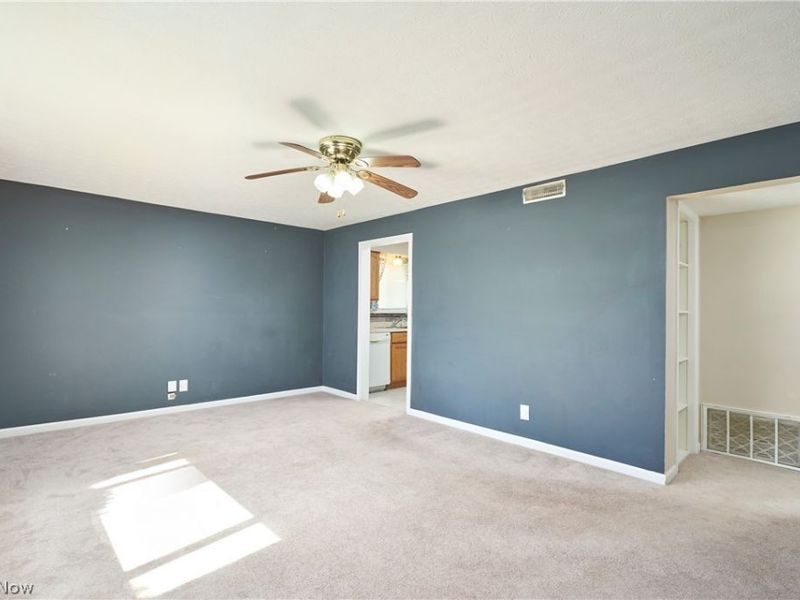 1011 Cooper Drive, Cuyahoga Falls, OH 44221 Photo 16