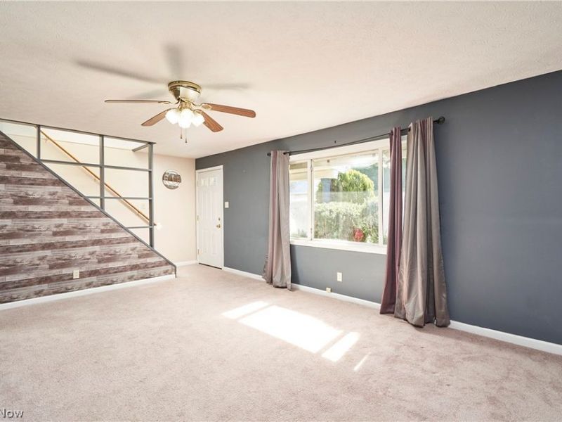 1011 Cooper Drive, Cuyahoga Falls, OH 44221 Photo 3