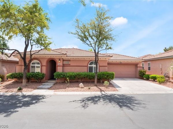 10481 Riverside Park Avenue, Las Vegas, NV 89135