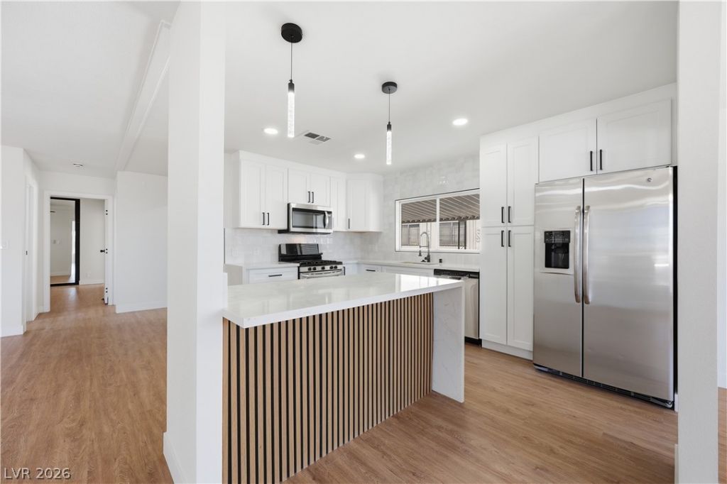 4557 Royal Ridge Way, Las Vegas, NV 89103 Main Photo