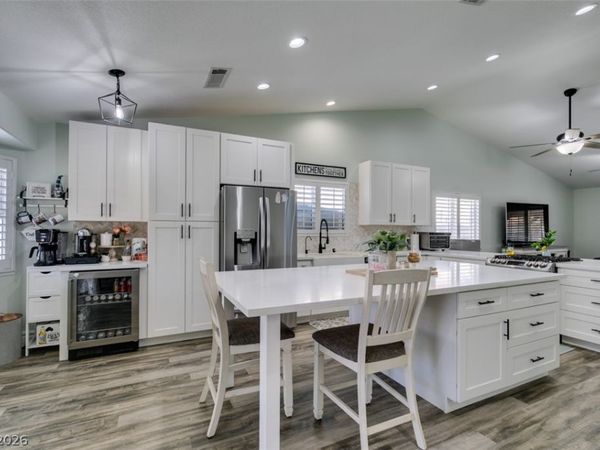 5109 Wildroot Road , Las Vegas, NV 89130